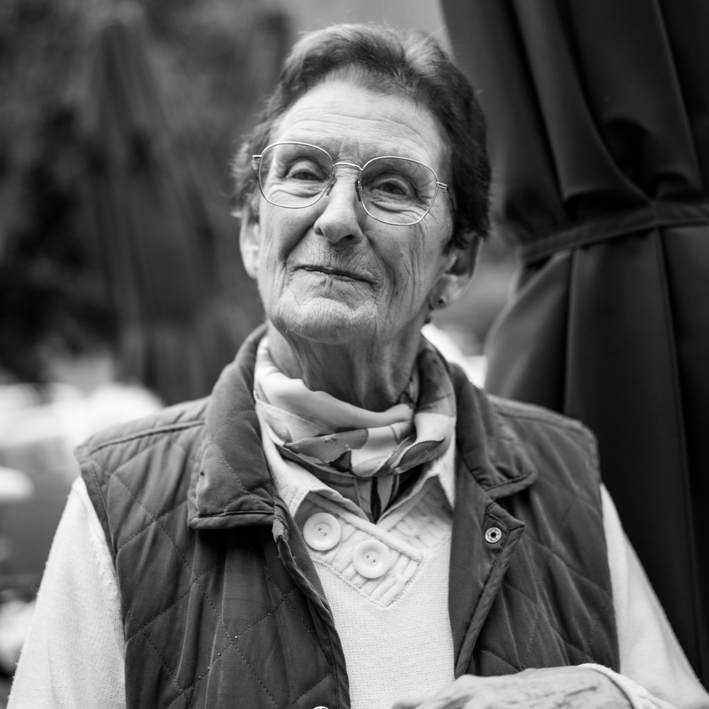 résidence autonomie retraite autonomie personnes âgées vieilles vieux Ehpad  Saint Martin d'Uriage 38410 Marie-Rose Gilles photographe photographie portrait