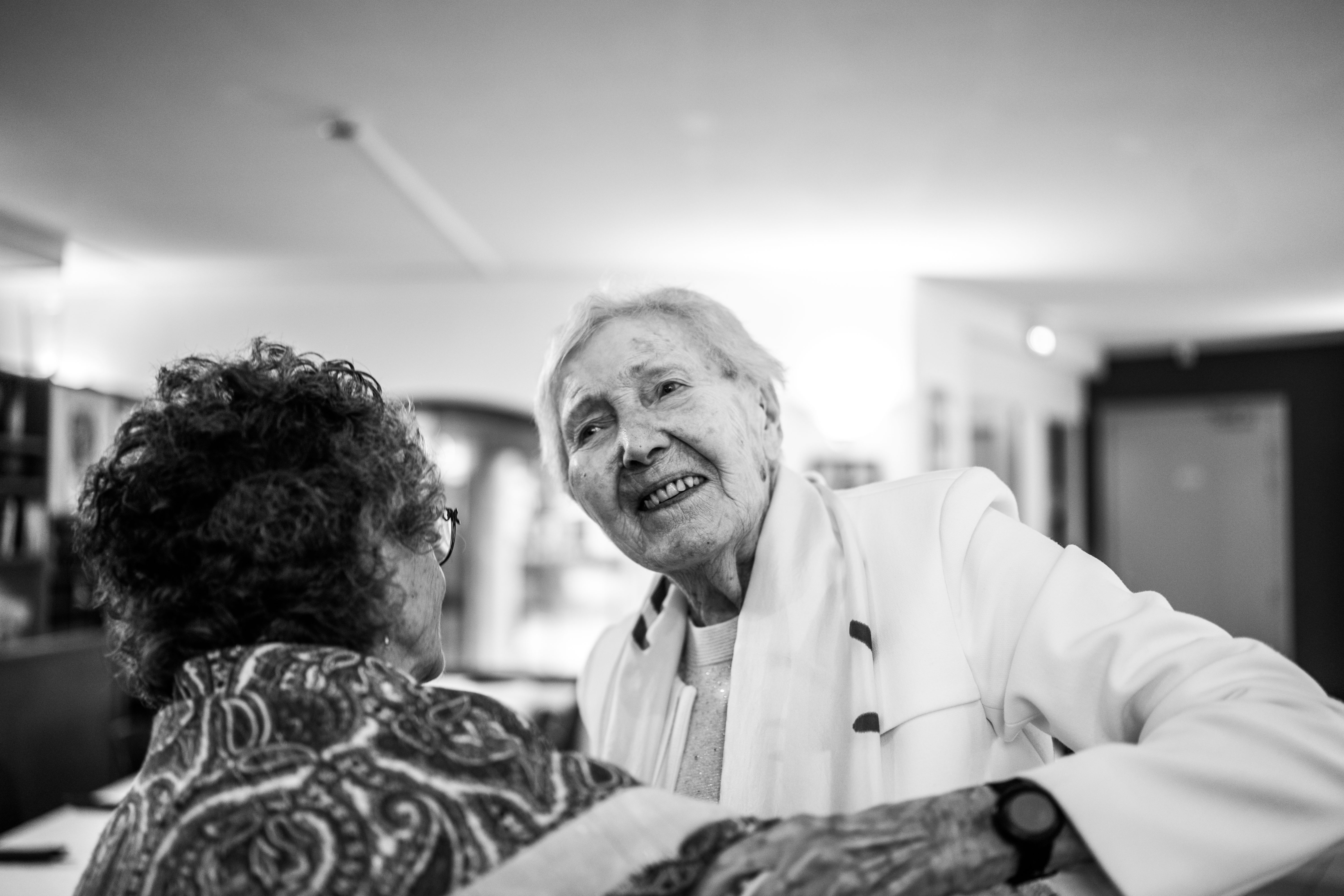 résidence autonomie retraite autonomie personnes âgées vieilles vieux Ehpad Saint Martin d'Uriage 38410 Marie-Rose Gilles photographe photographie portrait